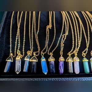 Gold tone gemstone pendant necklace